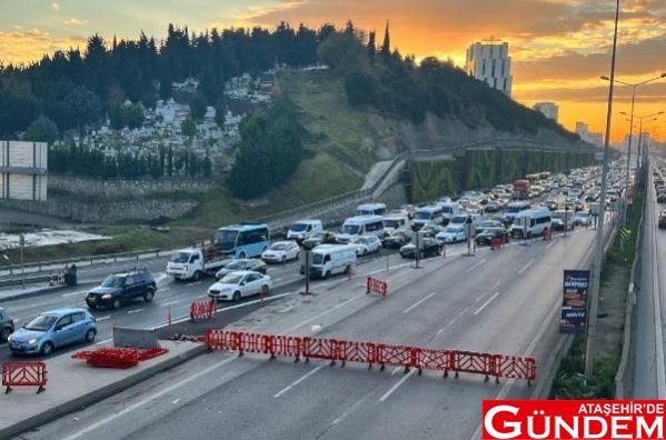 ATAŞEHİR D-100 KARAYOLU TRAFİĞE KAPATILDI ATAŞEHİR GÜNDEM KARA YOLU KAZA ATAŞEHİR TEM